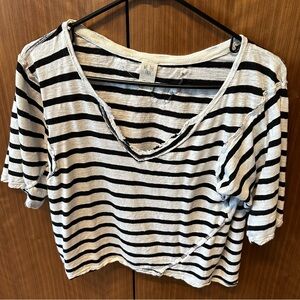 We The Free, XS, Crop Shirt, Black/ White Stripes T-shirt
